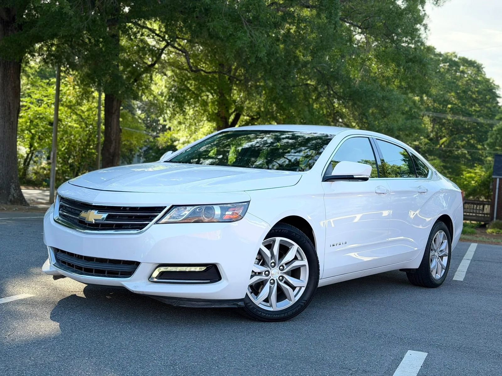 Used 2020 Chevrolet Impala LT FWD image 2