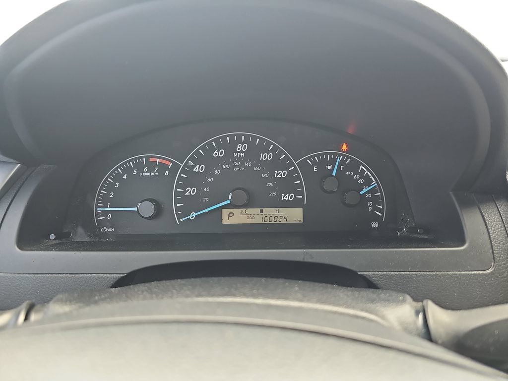 Used 2013 Toyota Camry FWD image 19