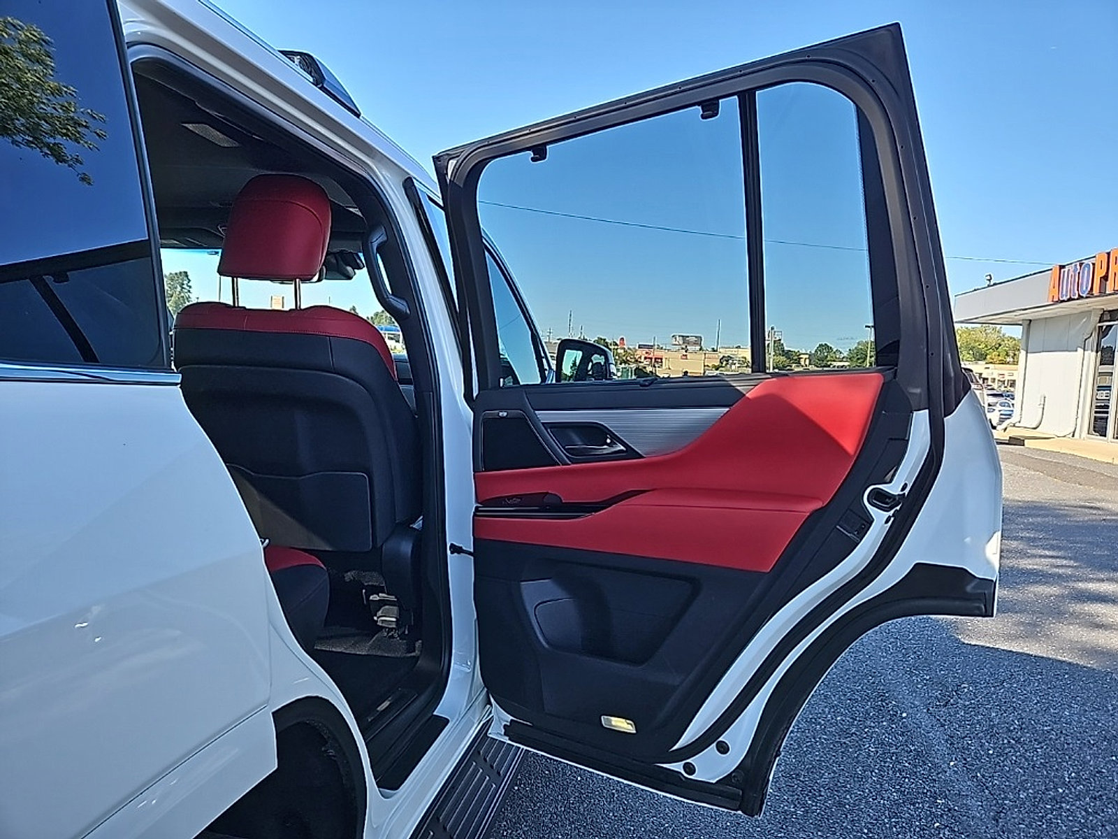 Used 2022 Lexus LX 600 F Sport image 45