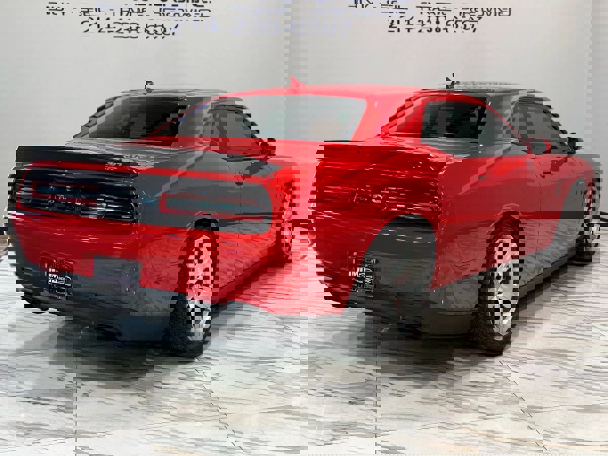 Used 2015 Dodge Challenger SRT Hellcat image 7