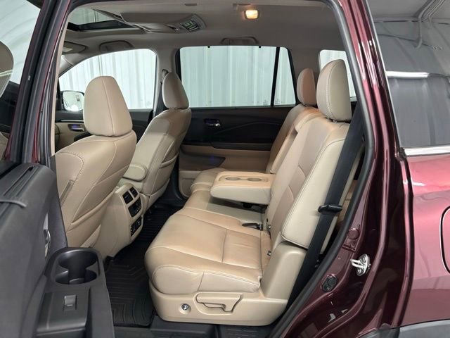 Used 2017 Honda Pilot Touring image 14