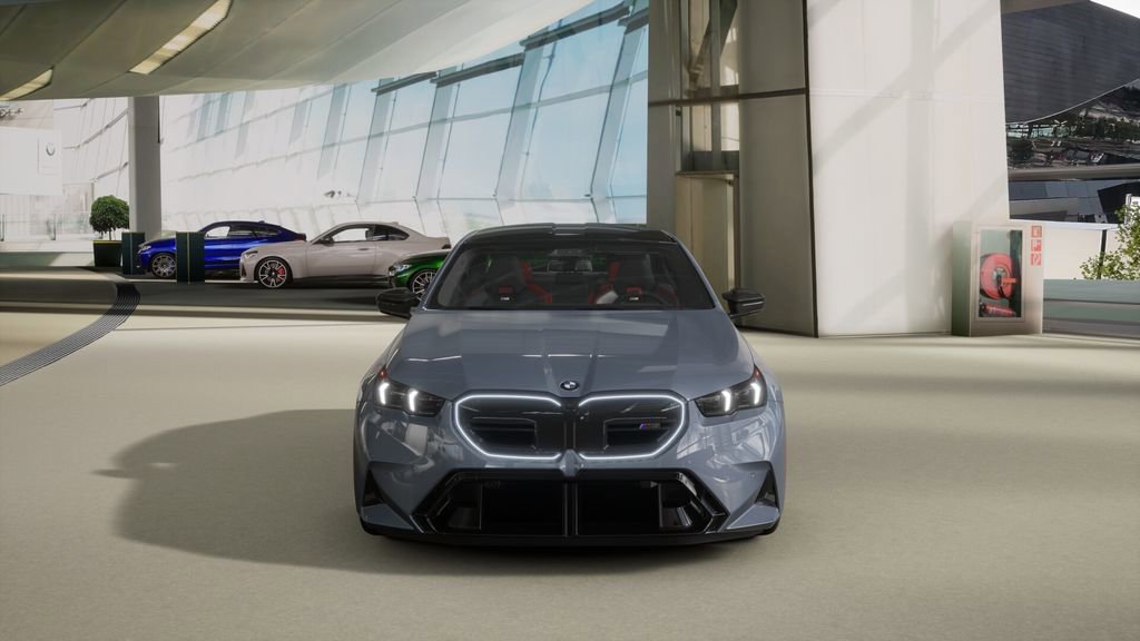 New 2026 BMW M5 image 3
