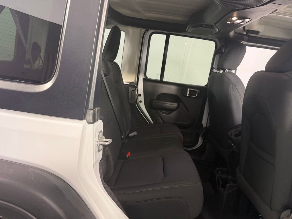 Certified 2022 Jeep Wrangler Unlimited Sport AWD/4WD image 29