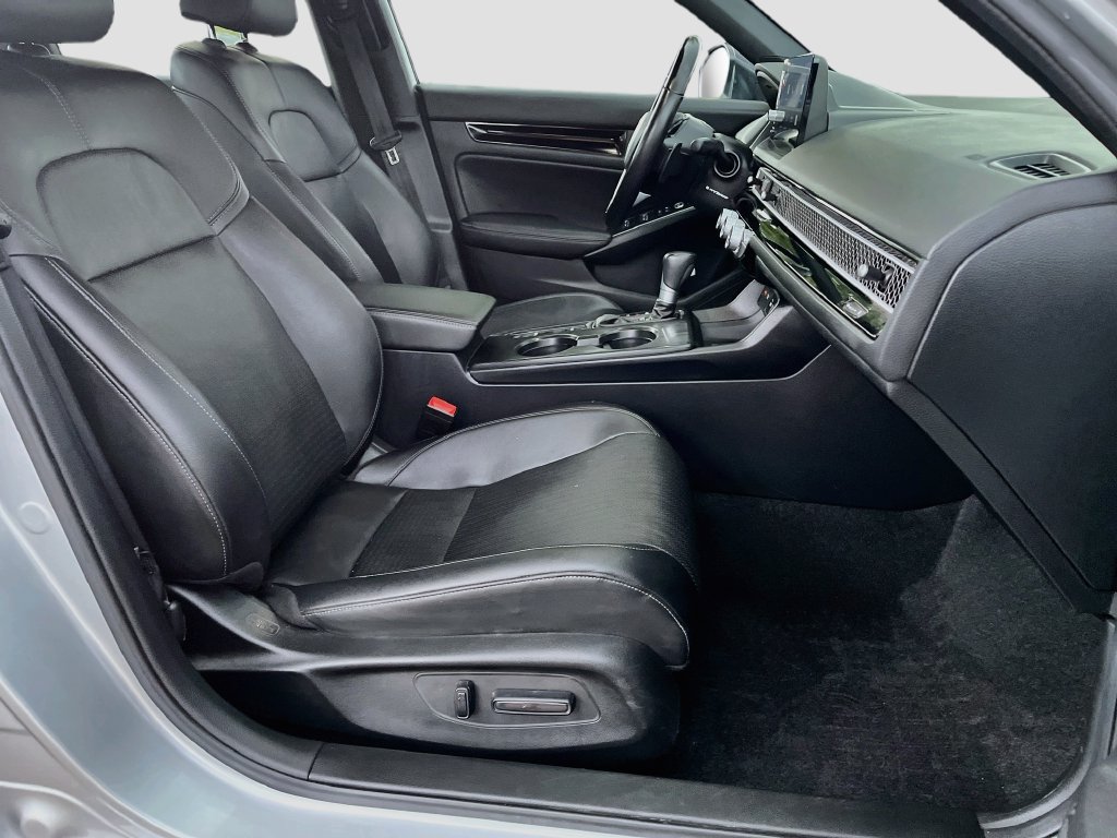 Used 2025 Honda Civic Sport image 29