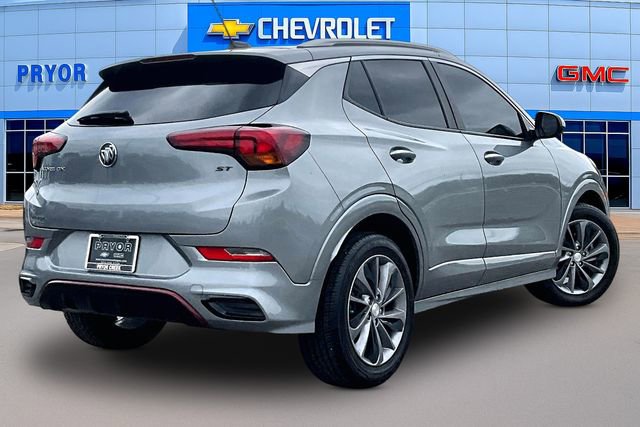 Used 2023 Buick Encore GX Select w/ Experience Buick Package FWD image 5