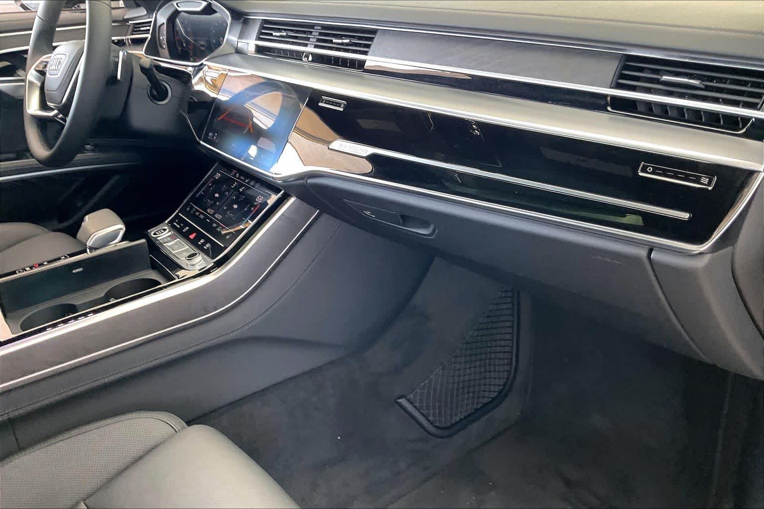 Used 2026 Audi A8 L 3.0T AWD/4WD image 33