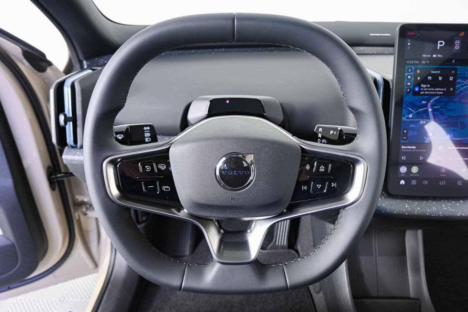 New 2026 Volvo EX30 Ultra w/ Protection Package AWD/4WD image 9
