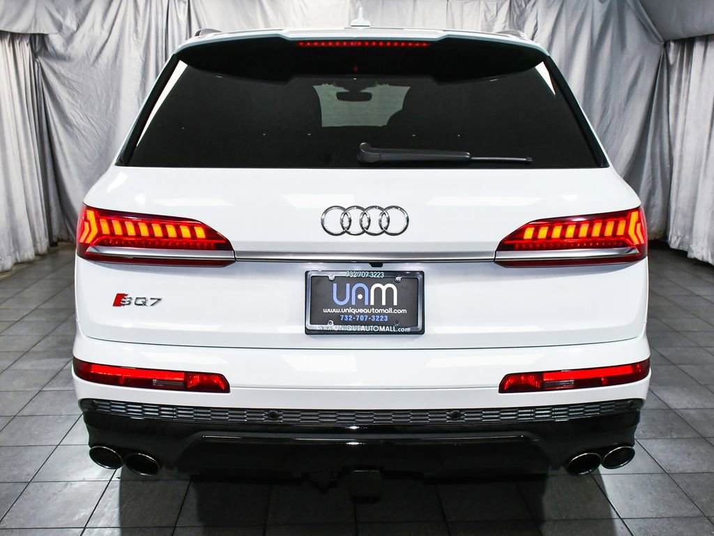 Used 2021 Audi SQ7 Premium Plus w/ Executive Package image 5