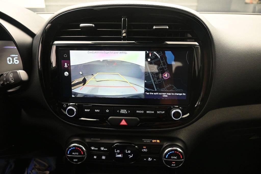 Used 2025 Kia Soul EX FWD image 12