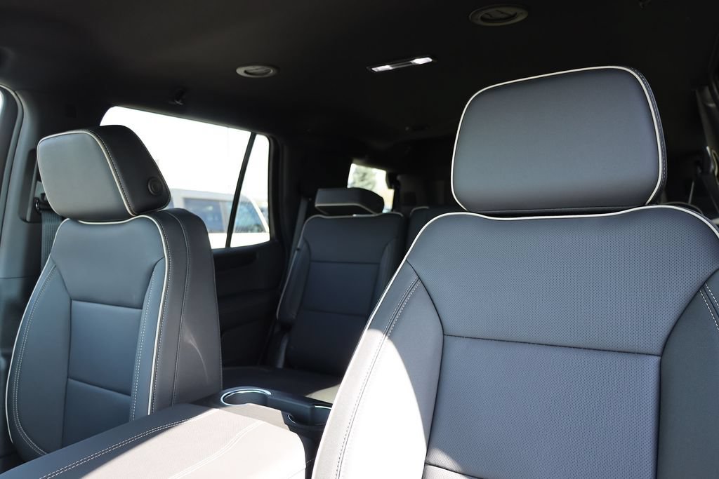 New 2026 GMC Yukon Elevation AWD/4WD image 16
