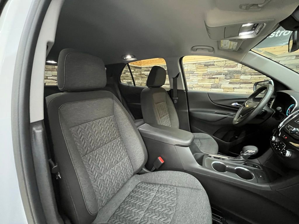 Used 2023 Chevrolet Equinox LT AWD/4WD image 36