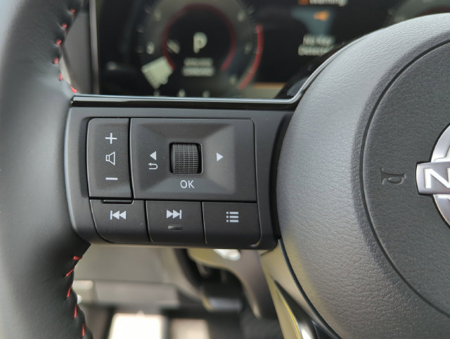 New 2026 Nissan Kicks SR FWD image 33