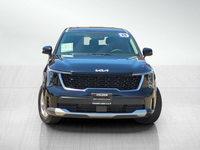 Used 2025 Kia Sorento LX FWD image 2