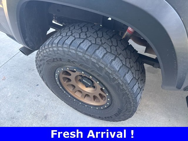 Used 2020 Toyota Tacoma TRD Off-Road w/ Technology Package image 8