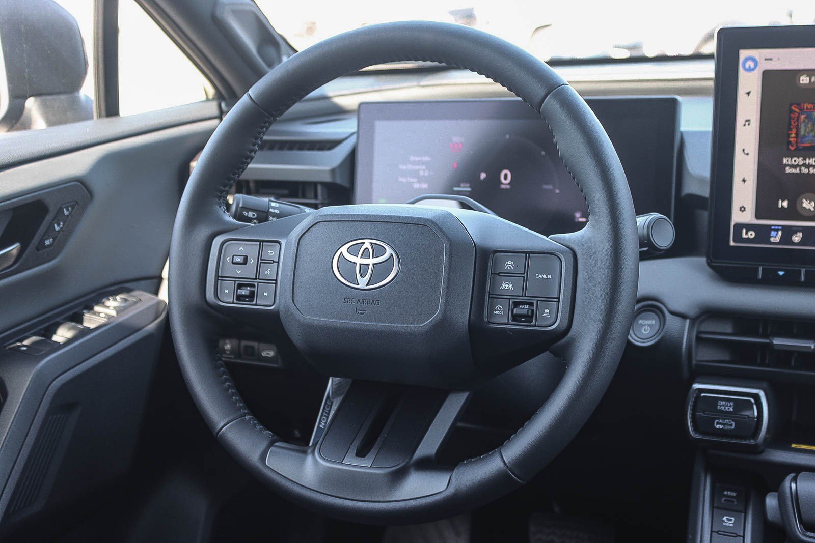 New 2026 Toyota RAV4 XSE AWD/4WD image 18