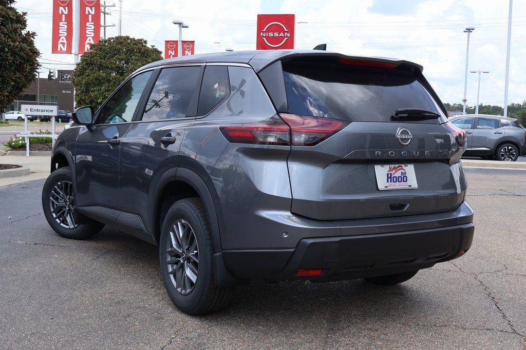 New 2026 Nissan Rogue S image 2
