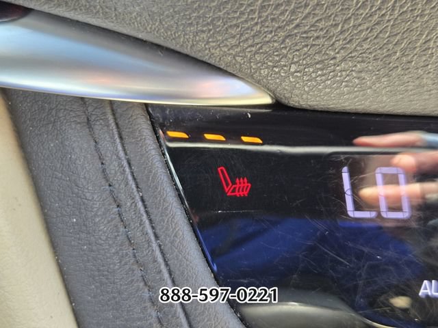 Used 2018 Cadillac XT5 Luxury w/ Driver Awareness Package FWD image 26