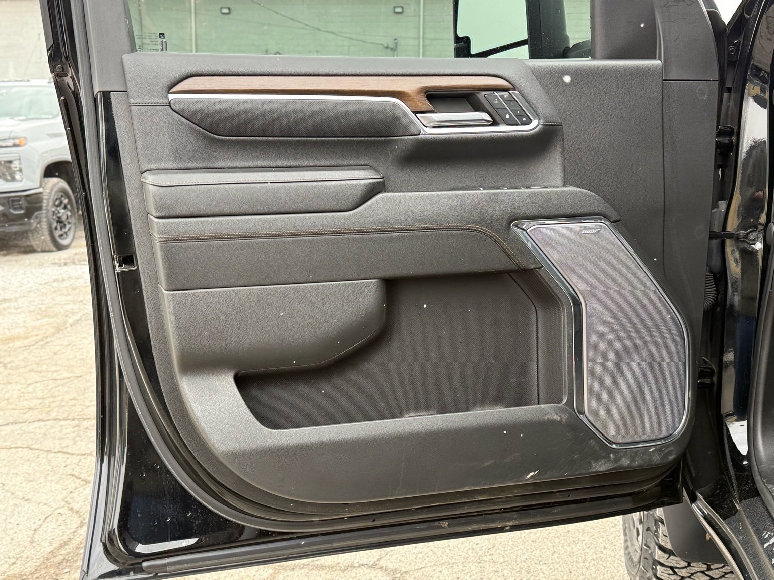 Used 2024 Chevrolet Silverado 2500 High Country w/ Midnight Edition image 19