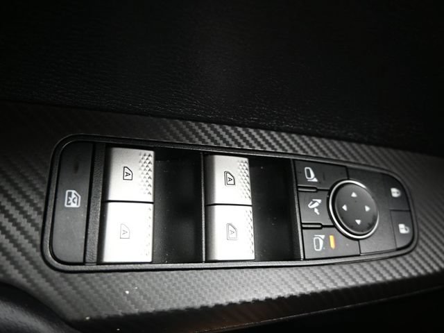 Used 2024 Mitsubishi Outlander SE FWD image 28