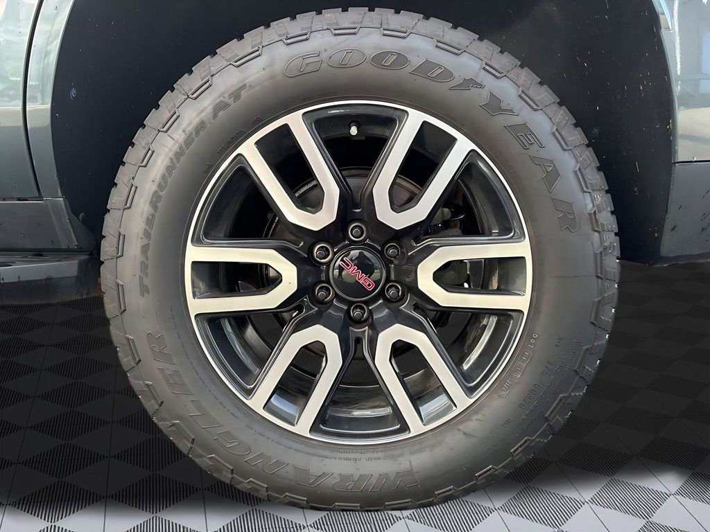 Used 2021 GMC Yukon AT4 image 25
