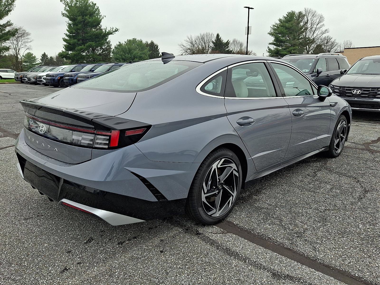 New 2026 Hyundai Sonata SEL image 3