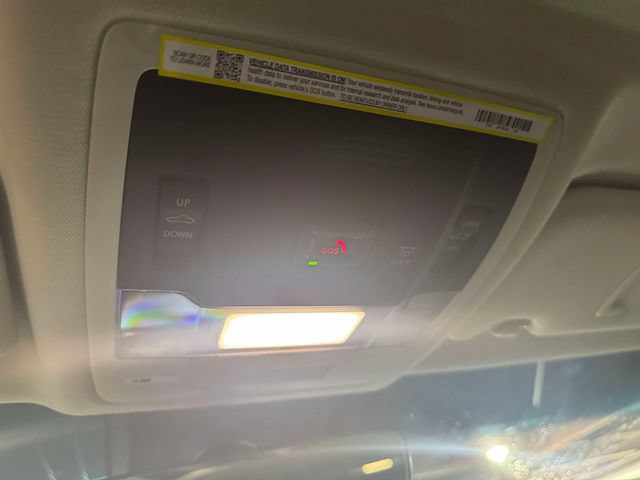 Used 2025 Lexus ES 300h w/ Technology Package FWD image 38
