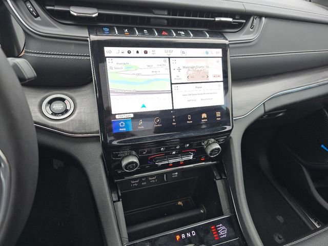 Used 2023 Jeep Grand Cherokee Overland AWD/4WD image 13