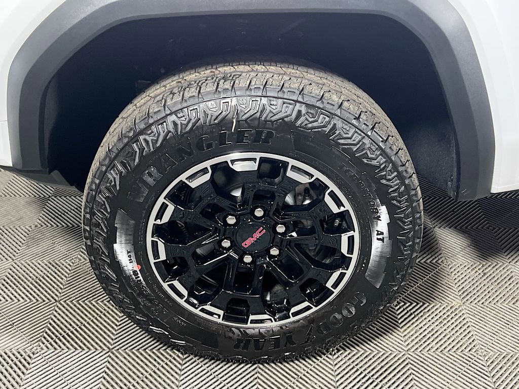 New 2026 GMC Canyon AT4 AWD/4WD image 24
