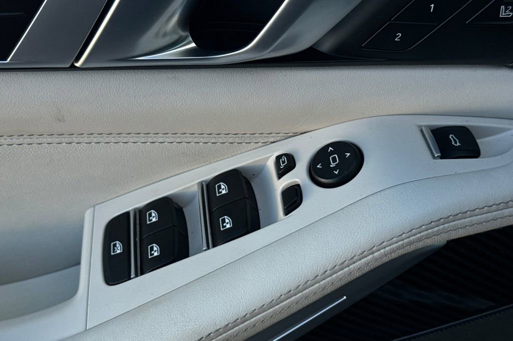 Used 2023 BMW X5 M50i w/ Executive Package image 11