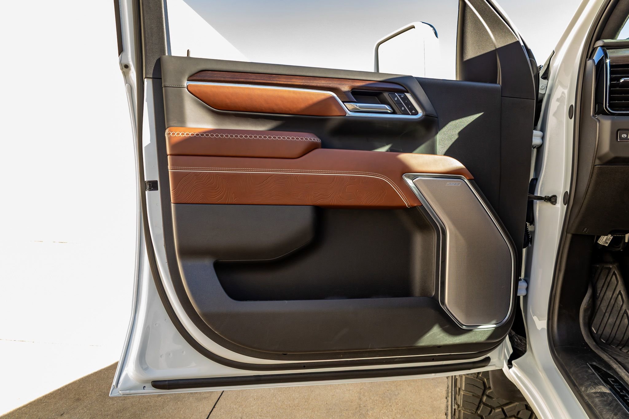 Used 2026 GMC Sierra 2500 Denali Ultimate w/ Max Trailering Package image 37