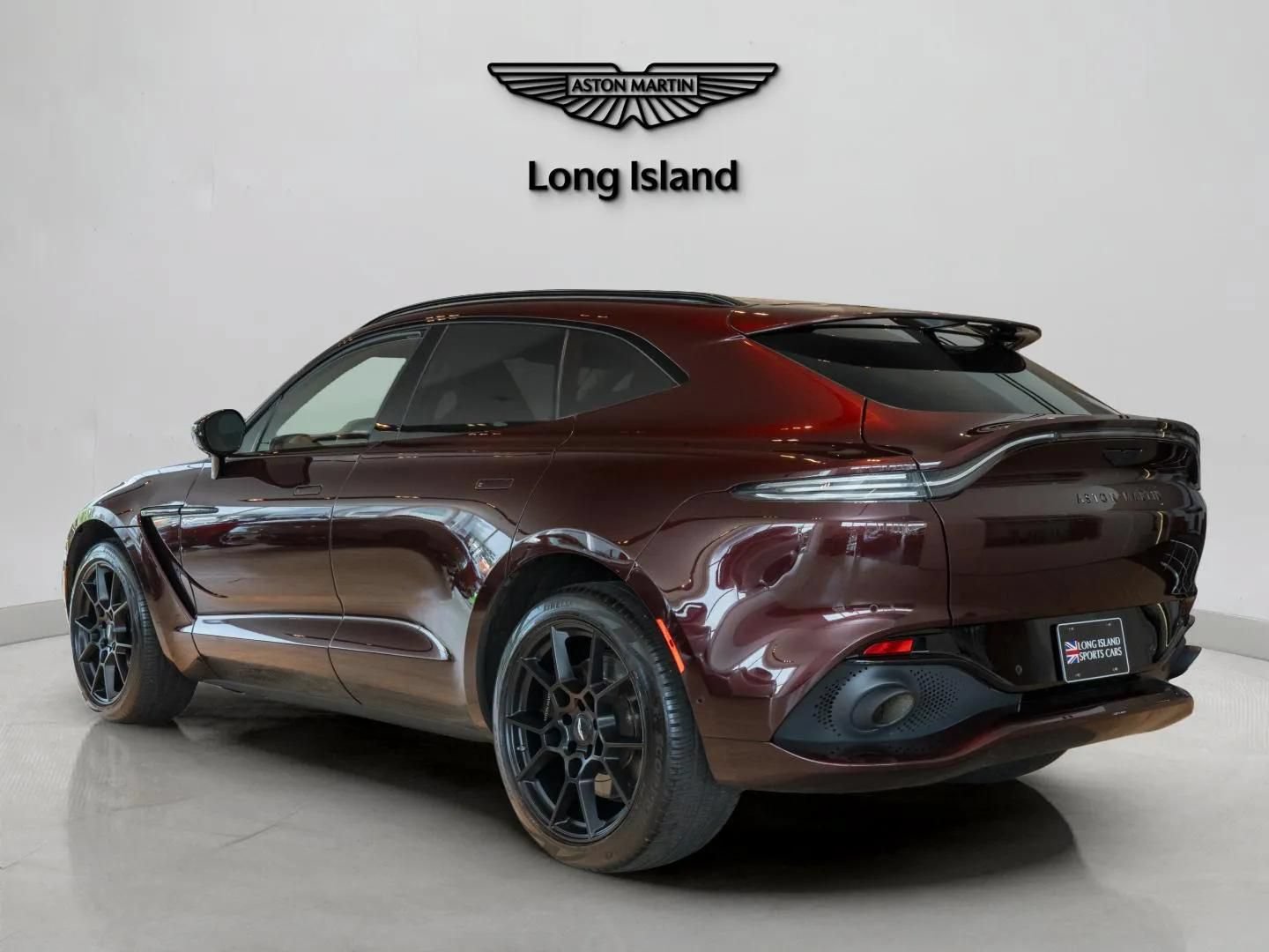 Used 2022 Aston Martin DBX AWD/4WD image 4