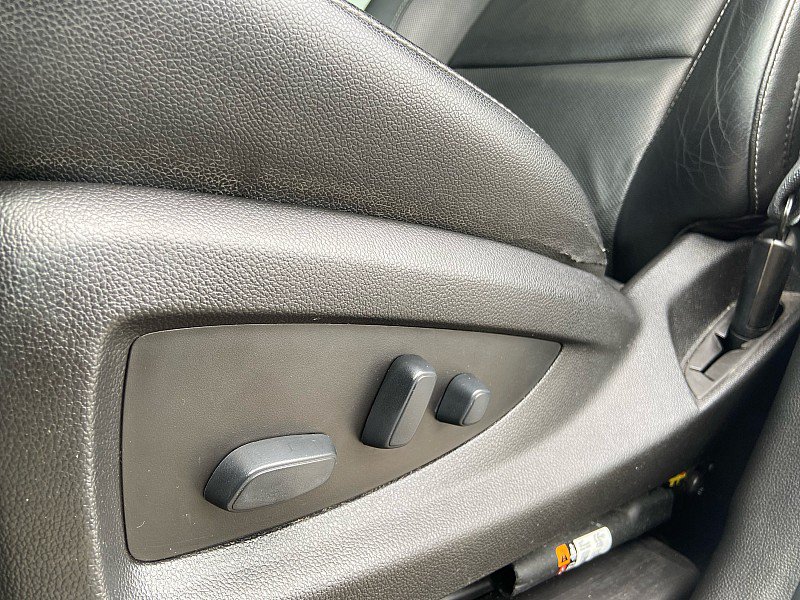 Used 2019 GMC Yukon SLT AWD/4WD image 12