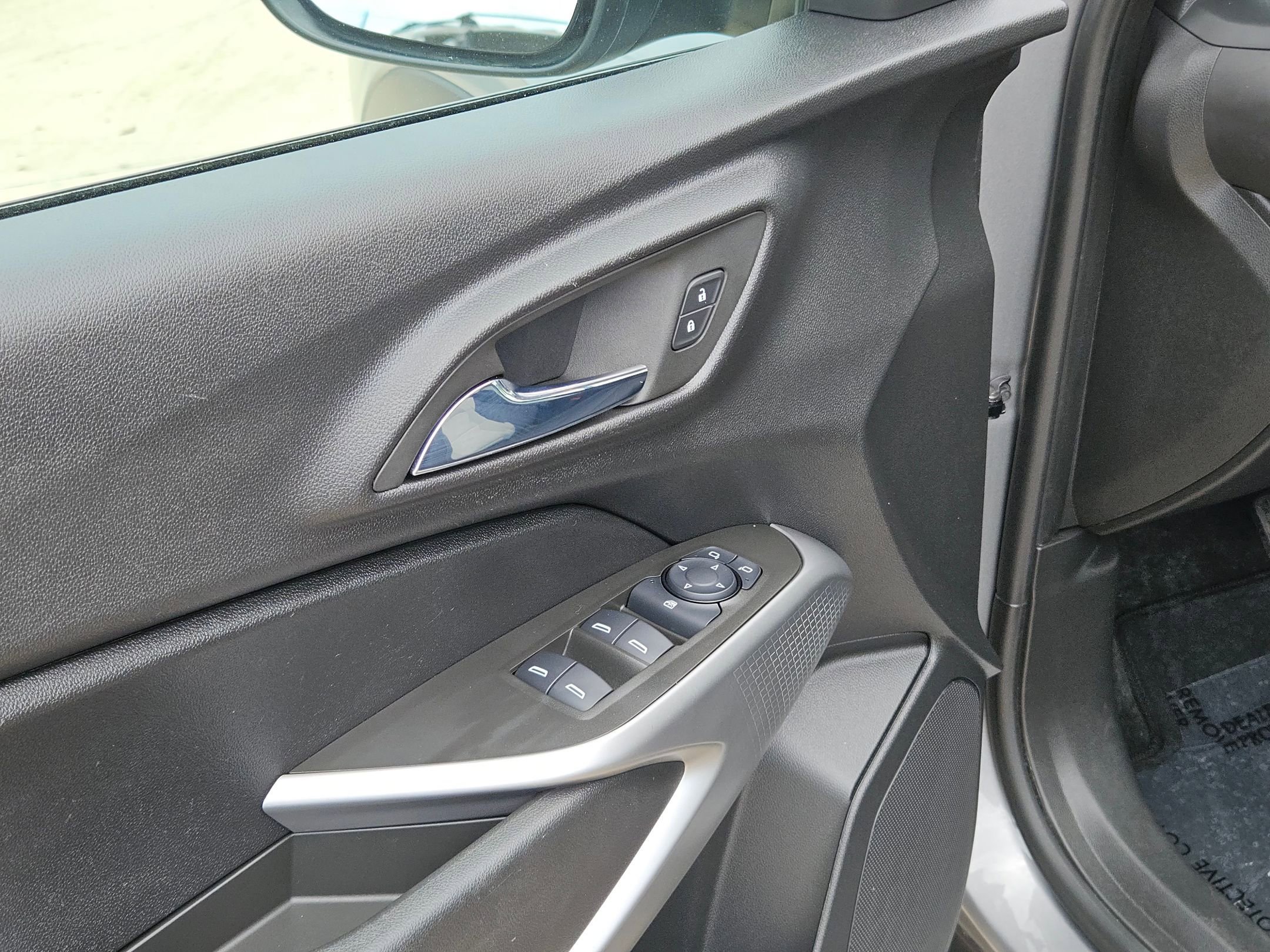 Certified 2024 Chevrolet Trax LS image 12