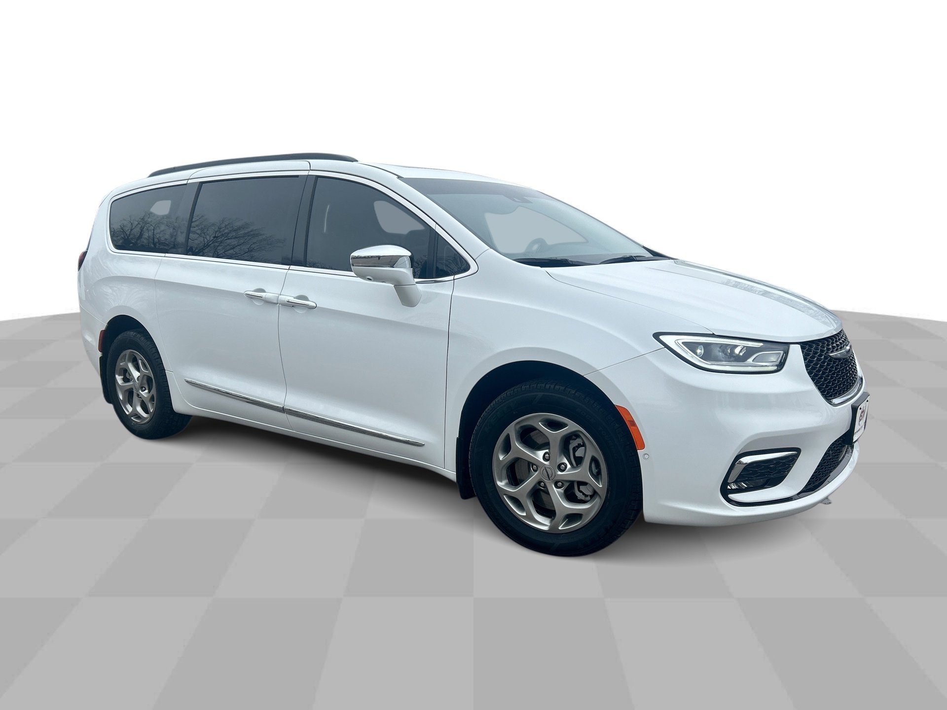 Used 2022 Chrysler Pacifica Limited image 2