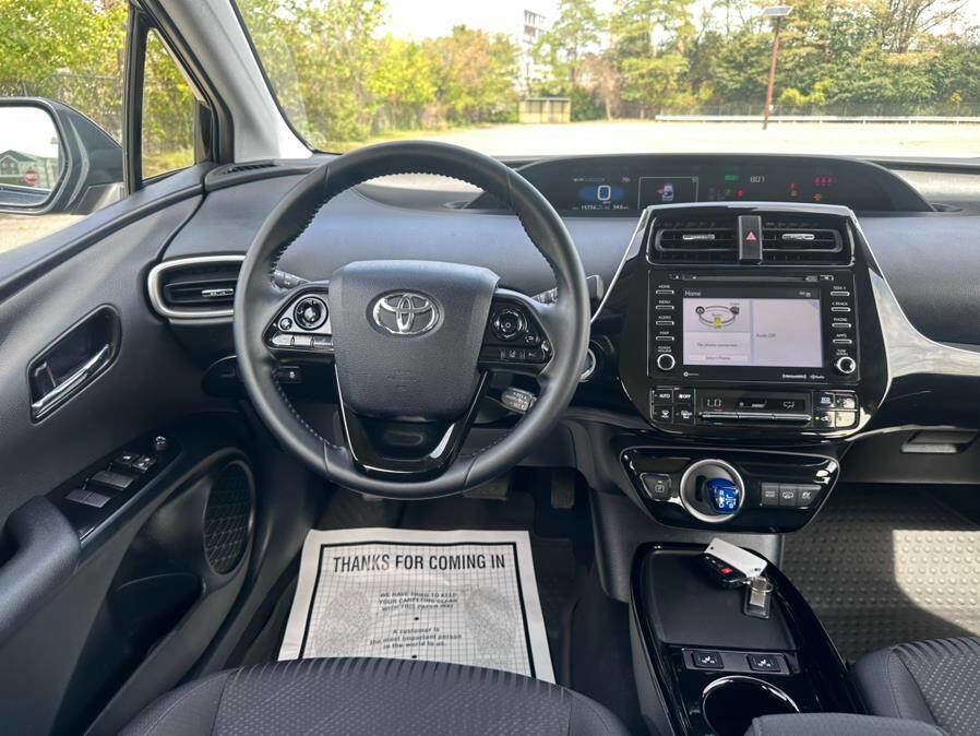 Used 2022 Toyota Prius Prime LE image 27