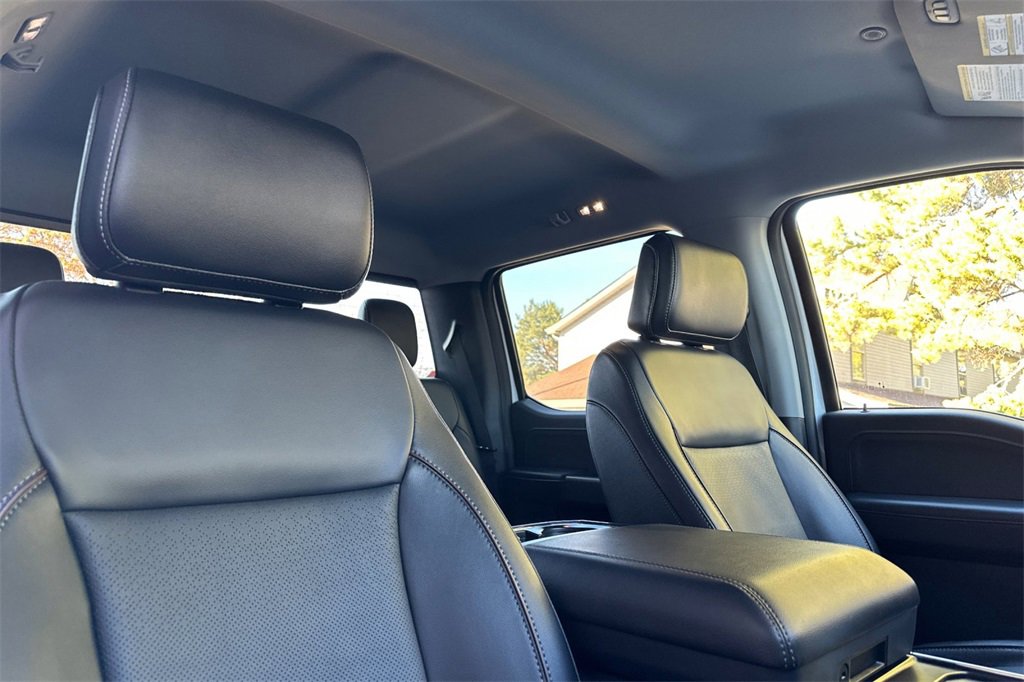 Used 2023 Ford F150 Lariat w/ Trailer Tow Package image 17