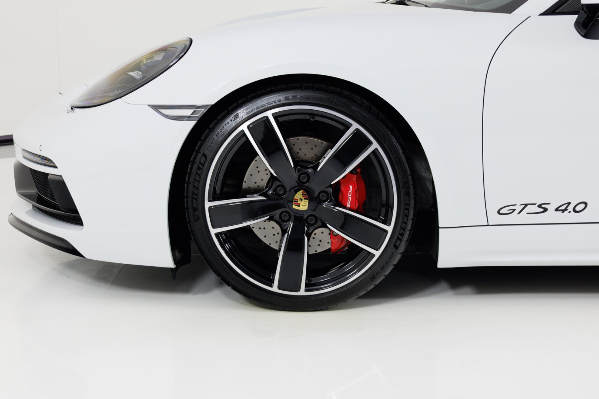 Used 2022 Porsche 718 Cayman GTS RWD image 9