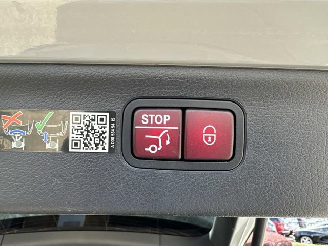 Used 2023 Mercedes-Benz EQS 580 4MATIC SUV image 14