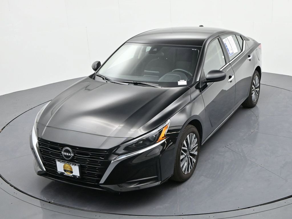 Used 2025 Nissan Altima 2.5 SV image 19