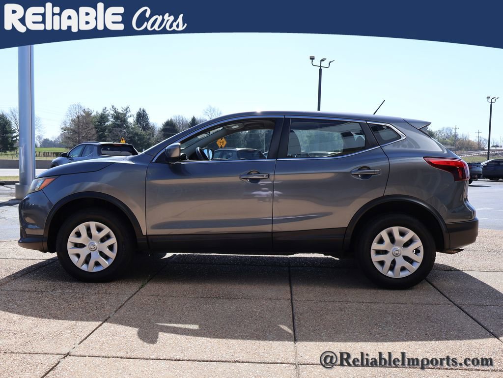 Used 2019 Nissan Rogue Sport S image 3