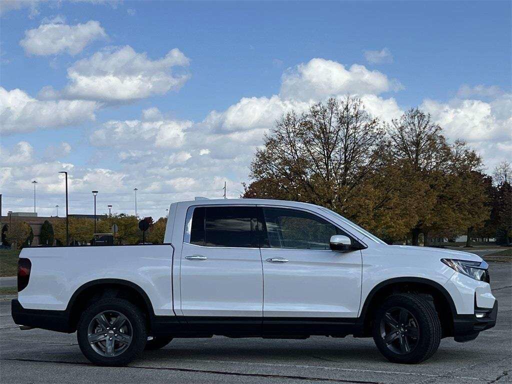 New 2023 Honda Ridgeline RTL-E image 4