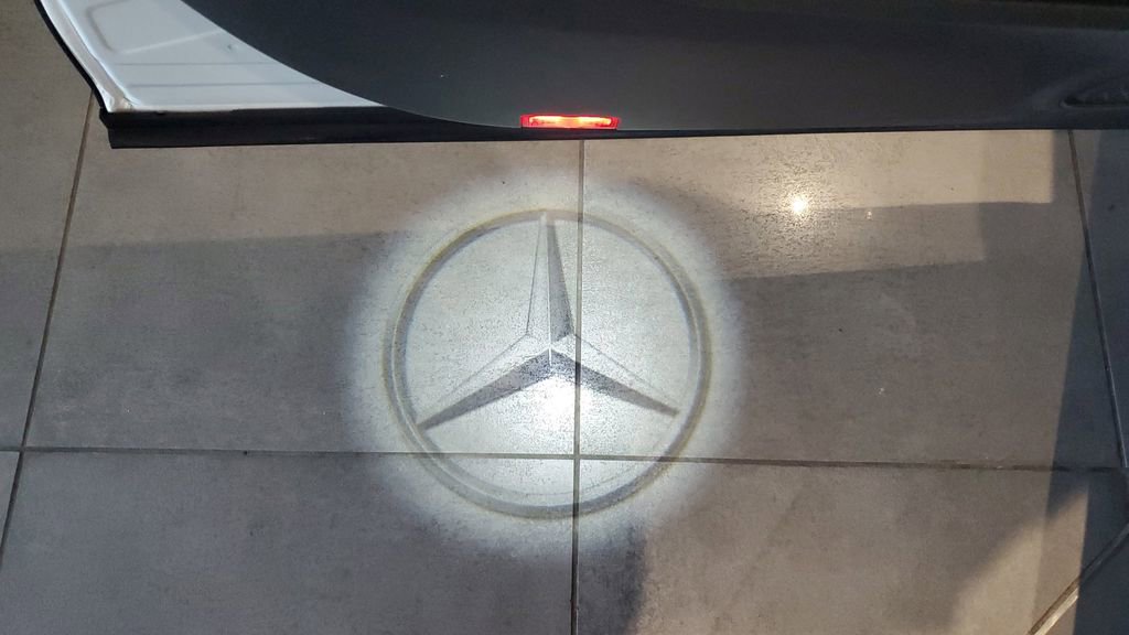 Used 2022 Mercedes-Benz GLB 35 AMG 4MATIC image 25