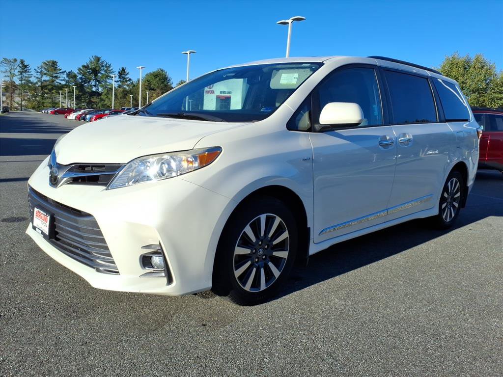 Used 2018 Toyota Sienna XLE AWD/4WD image 14