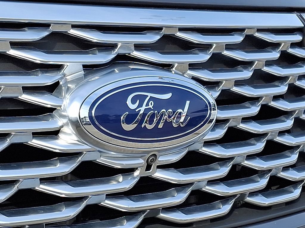 Used 2023 Ford Explorer Platinum w/ Technology Package image 35