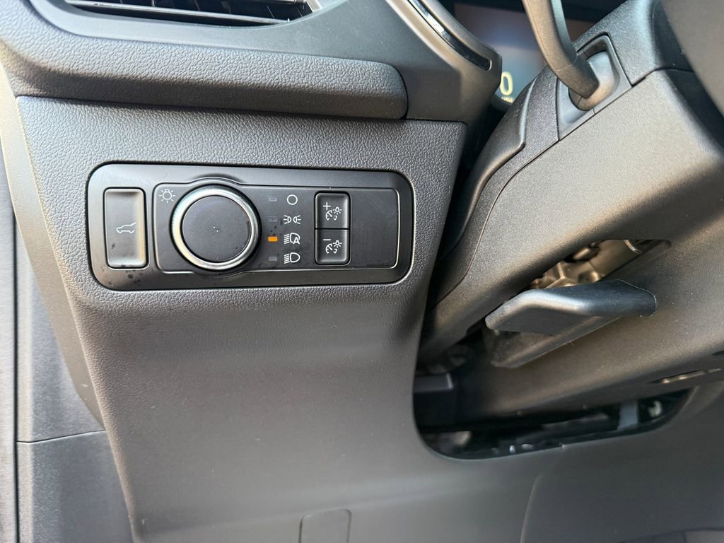 Used 2024 Ford Escape ST-Line w/ Tech Pack #1 AWD/4WD image 18