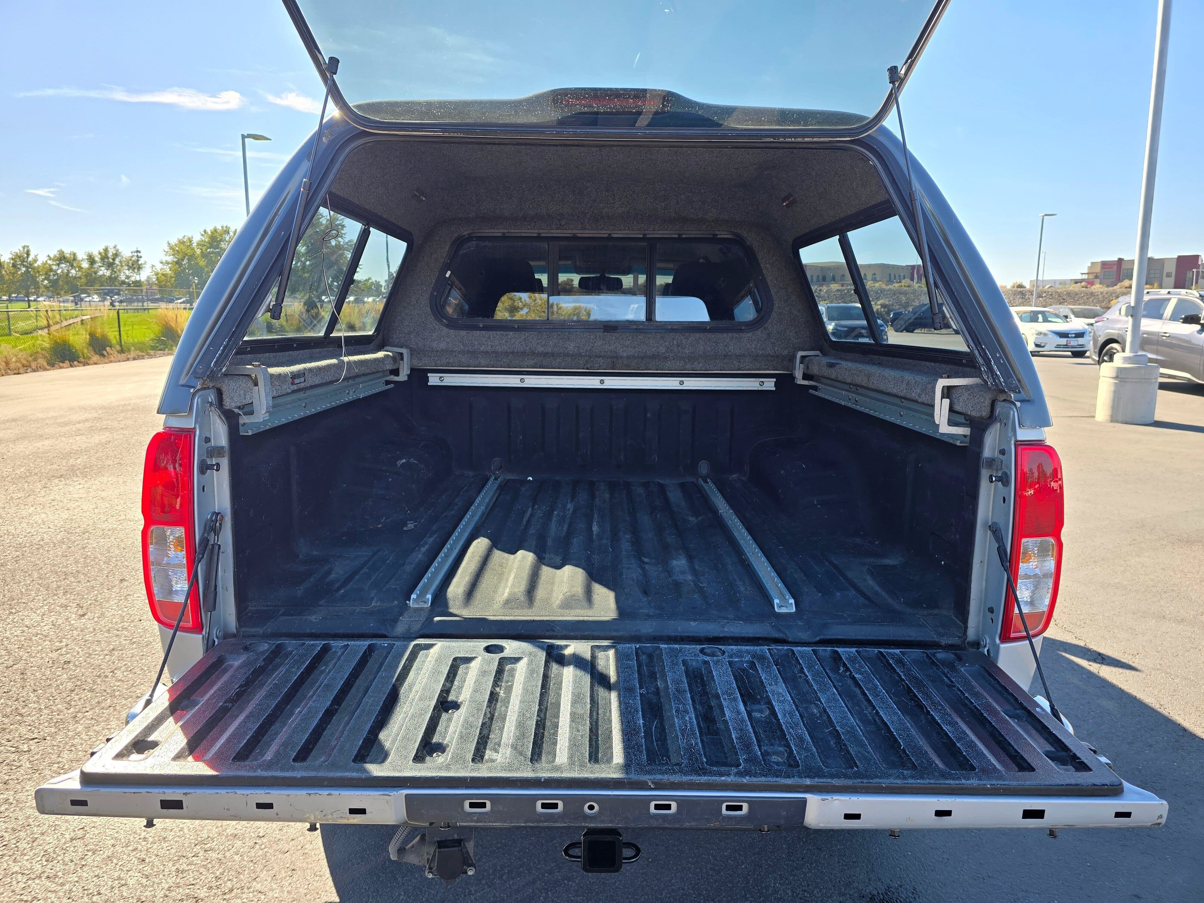 Used 2013 Nissan Frontier SL AWD/4WD image 14