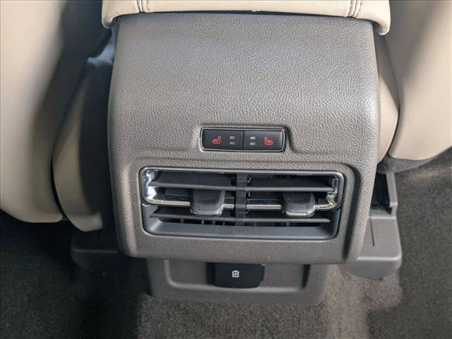 Used 2022 Lincoln Corsair Reserve w/ Luxury Package image 17