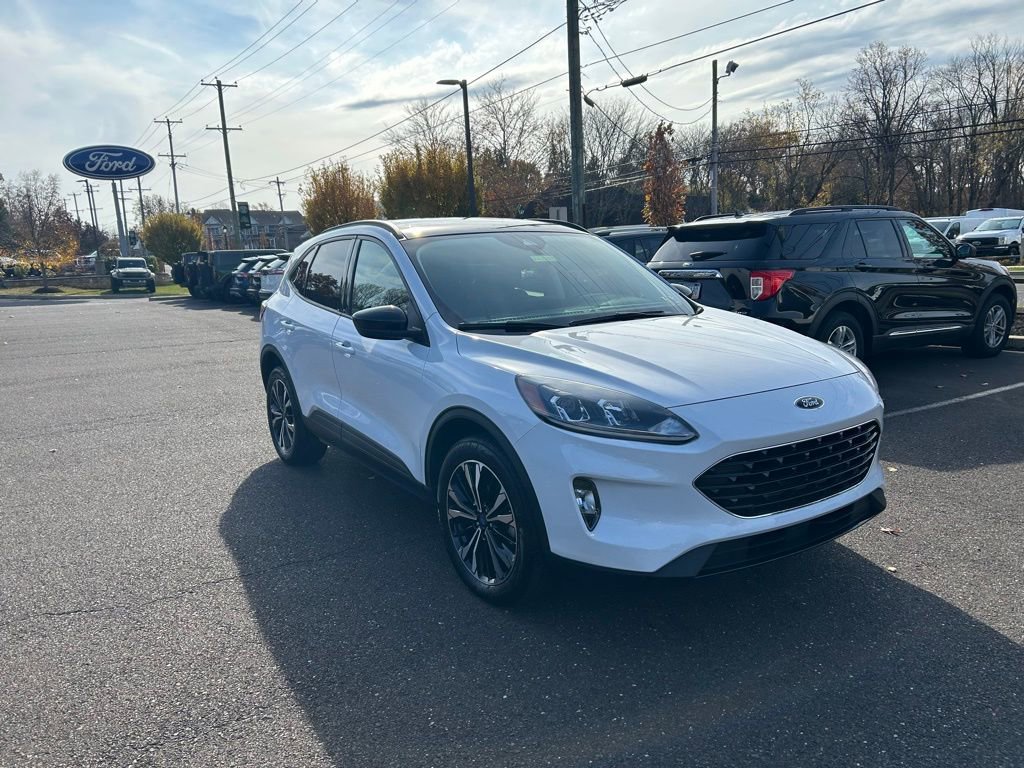 Certified 2022 Ford Escape SEL w/ SEL Stealth AWD Package image 3