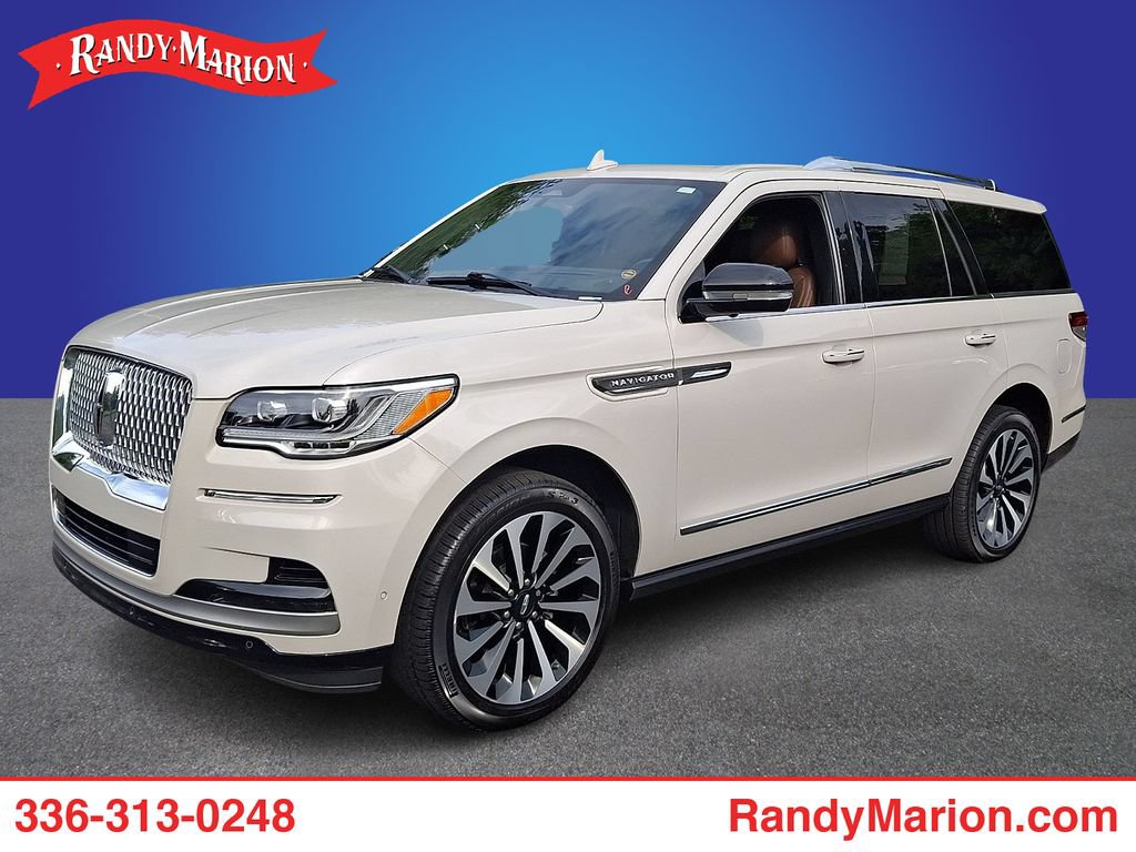 Used 2024 Lincoln Navigator Reserve AWD/4WD image 1