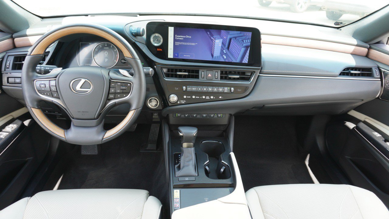Certified 2025 Lexus ES 350 Ultra Luxury FWD image 28